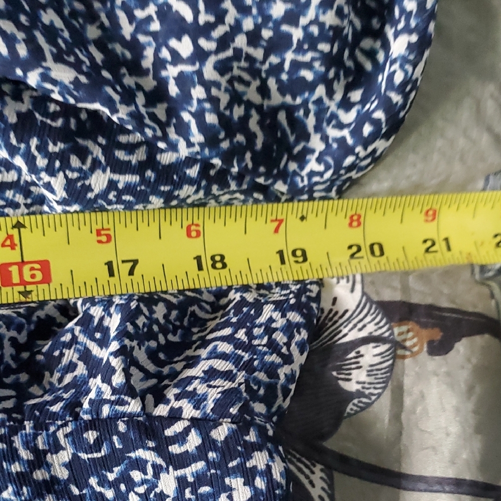 Madewell Blue and White Puff Sleeve Blouse - Picture 7 of 7